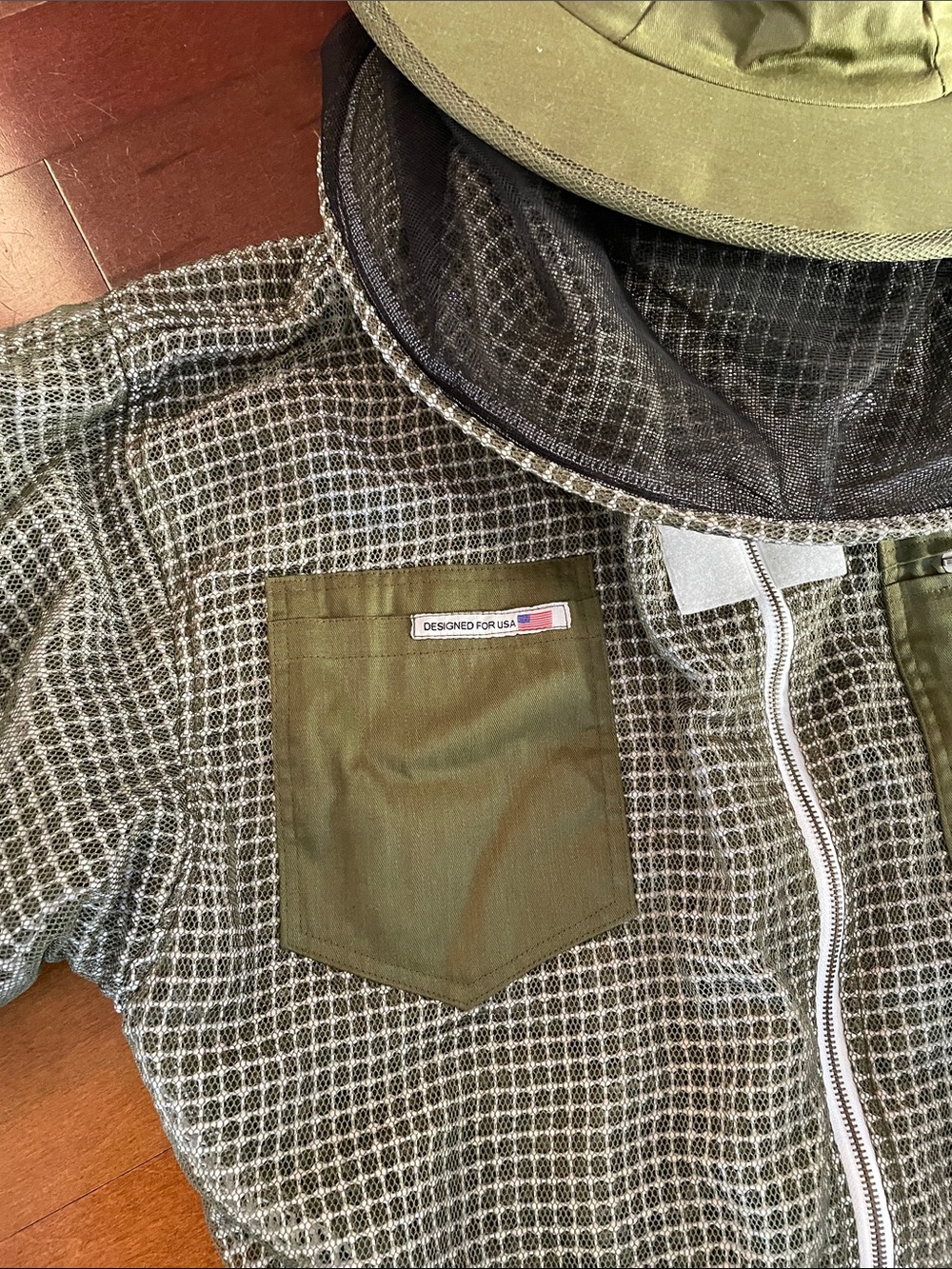 Men's Olive Green Beekeeper Protective Suit with Hood - Picture 6 of 11